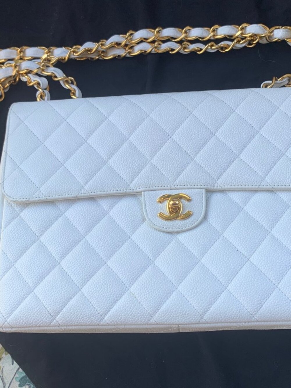CHANEL Classic White Classic Flap Handbag, Caviar, 24k Hardware, 1997 era - Picture 9 of 17